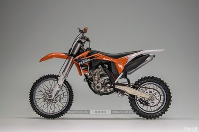 KTM 350SX-f 越野賽場上的性能平衡大師