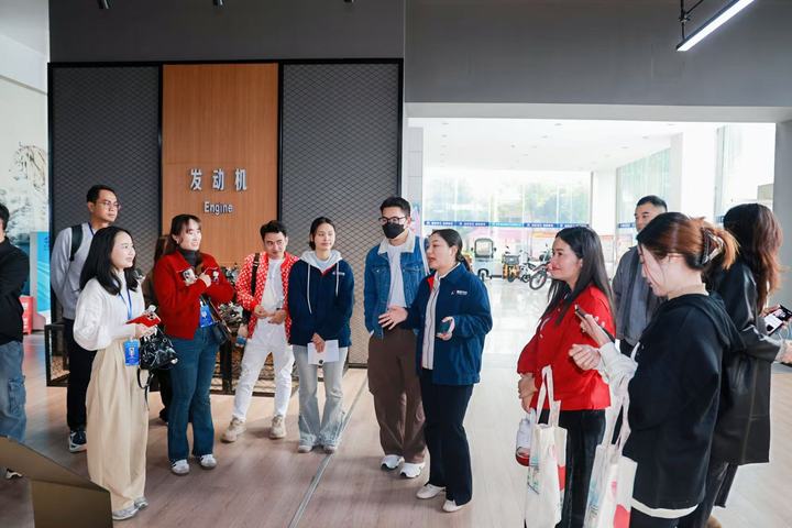 馳騁絲路 跨境摩托車電商與企業研學的融合之旅